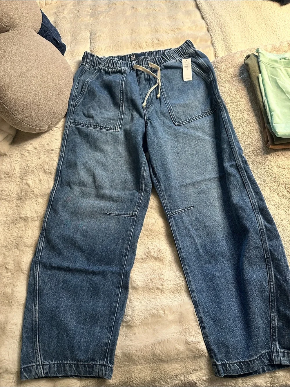 NWT Gap mid-rise Supersoft Pull-on Barrel Jeans size medium - Picture 5 of 11